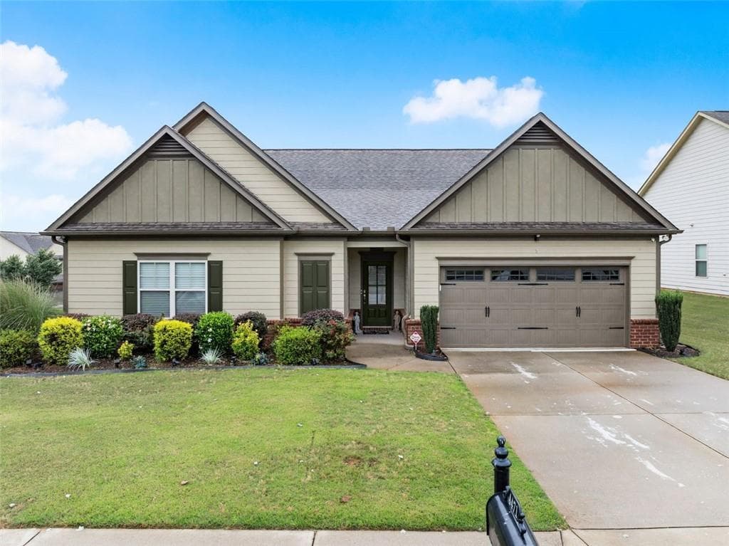 4471 Clubside Drive, Gainesville, GA 30504 — most recent listing photo