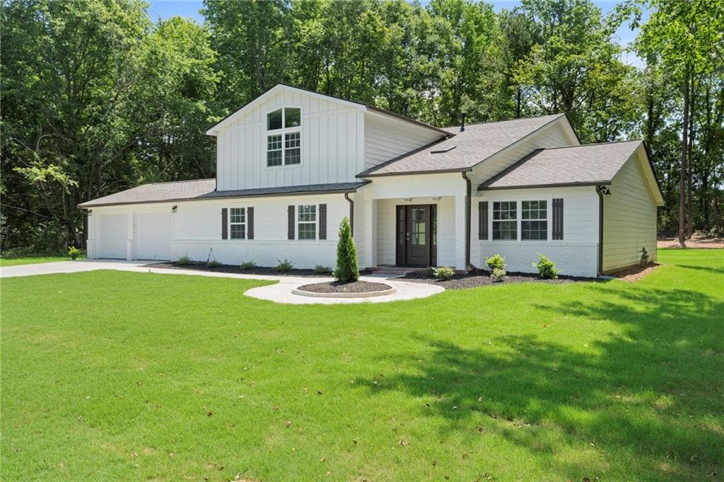 3729 Meadow Glen Circle, Ellenwood, GA 30294 — most recent listing photo