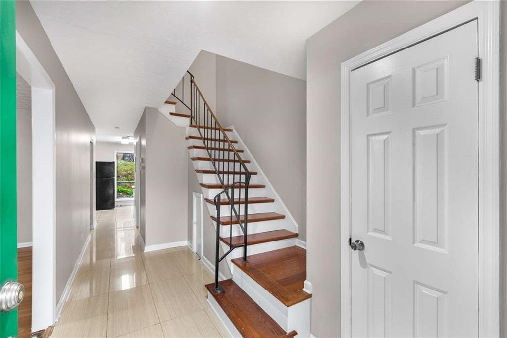 3 bedroom, 3 bathroom, 1,566 sq ft condominium sold at 2340 BEAVER RUIN Road 68, Norcross, GA 30071