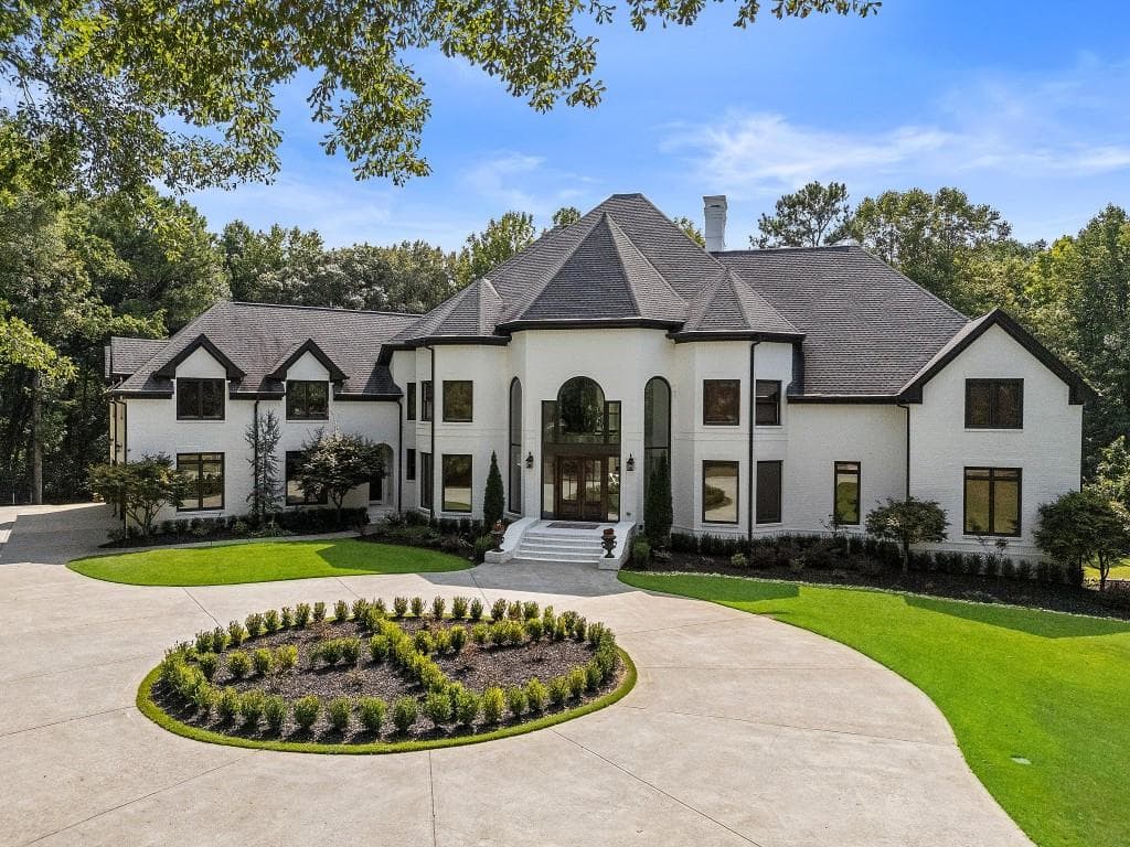 330 Longvue Court, Johns Creek, GA 30097 — most recent listing photo