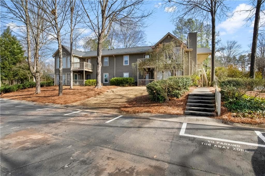 406 COUNTRY PARK Drive, Smyrna, GA 30080 — most recent listing photo