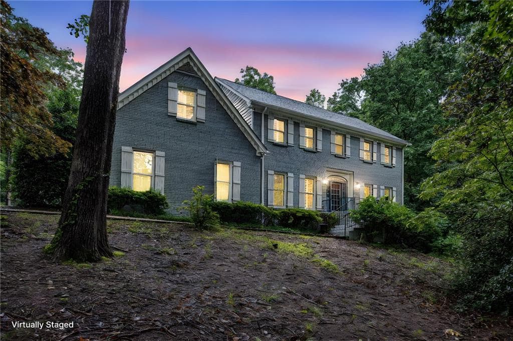 5 bedroom, 4 bathroom, 3,977 sq ft single family residence sold at 386 Link Road, Alpharetta, GA 30022