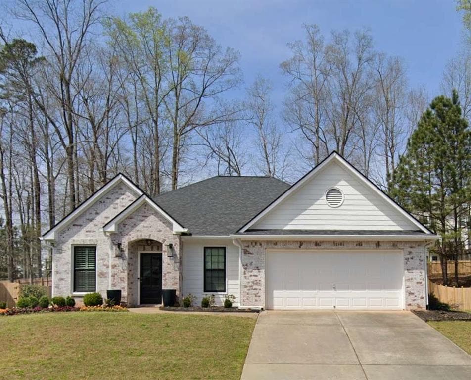 39 Fairway Drive, Newnan, GA 30265 — most recent listing photo