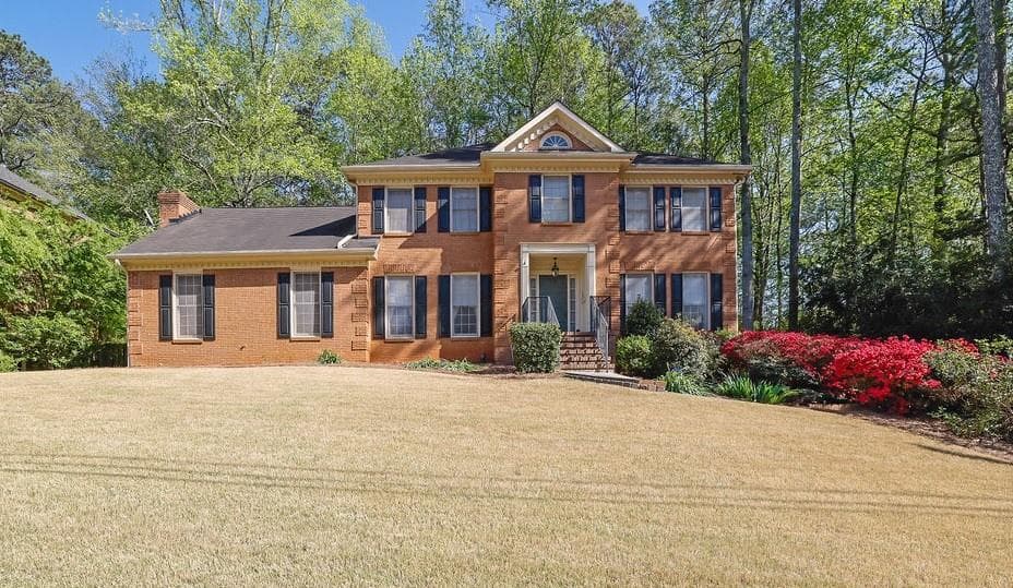 4 bedroom, 4 bathroom single family residence sold at 5786 Broxton Circle, Peachtree Corners, GA 30092
