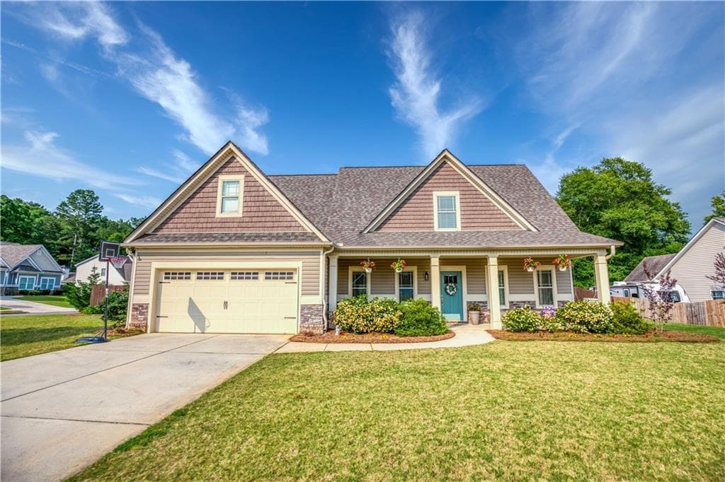 4 bedroom, 3 bathroom, 2,166 sq ft single family residence sold at 600 Brittany Court, Monroe, GA 30655