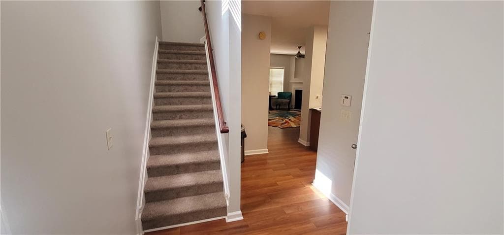 3 bedroom, 3 bathroom, 1,873 sq ft townhouse for sale at 5719 Singlebriar Court, Norcross, GA 30093 — photo 4