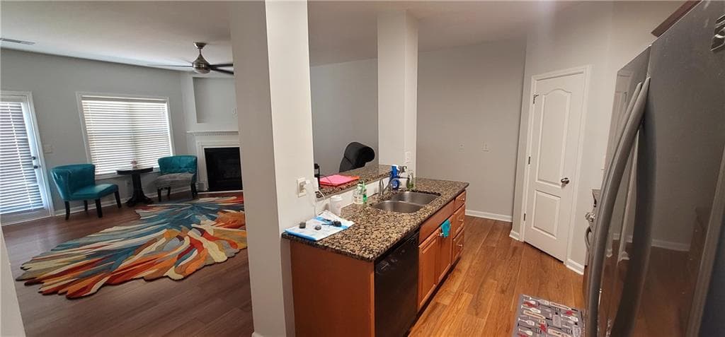 3 bedroom, 3 bathroom, 1,873 sq ft townhouse for sale at 5719 Singlebriar Court, Norcross, GA 30093 — photo 5