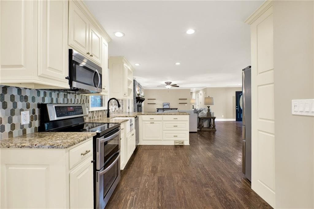 4353 White Oak Drive, Sugar Hill, GA 30518 — most recent listing photo
