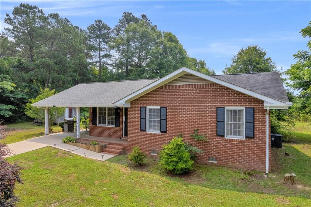 205 Rainey Brooke Drive, Winder, GA 30680 — most recent listing photo