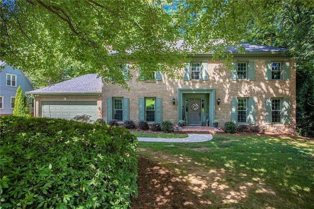 4 bedroom, 3 bathroom, 3,921 sq ft single family residence sold at 2982 Huntshire Place, Atlanta, GA 30340