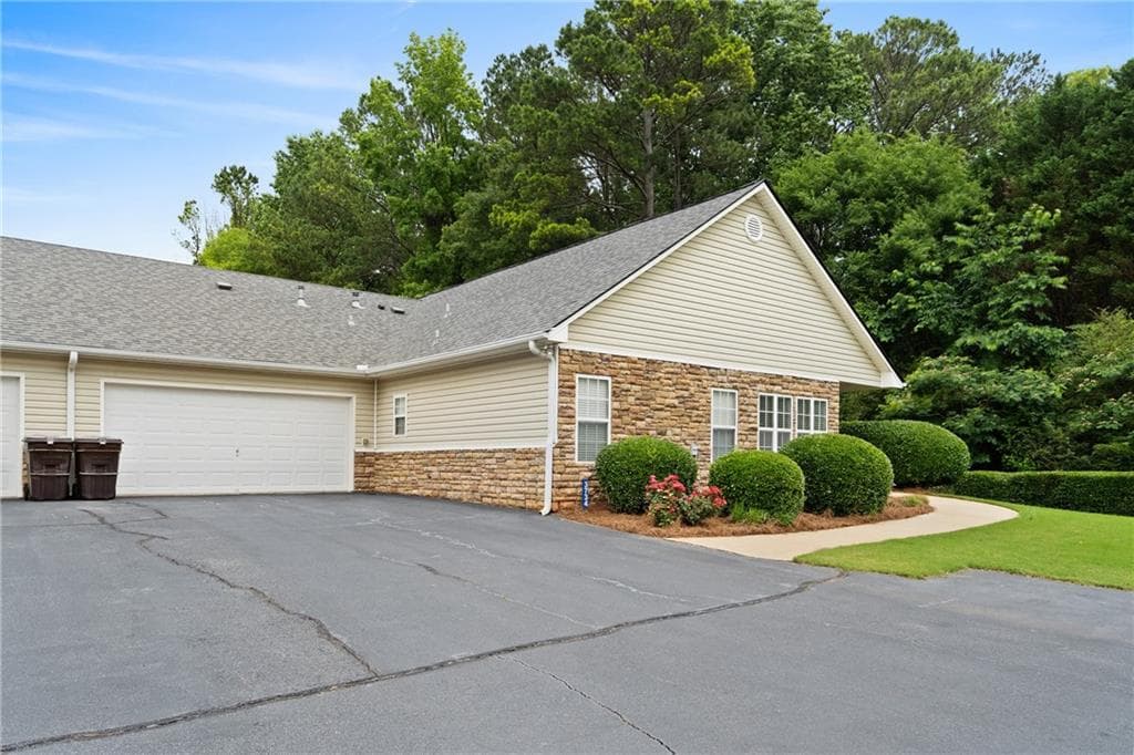 3734 Villa Springs Circle, Powder Springs, GA 30127 — most recent listing photo