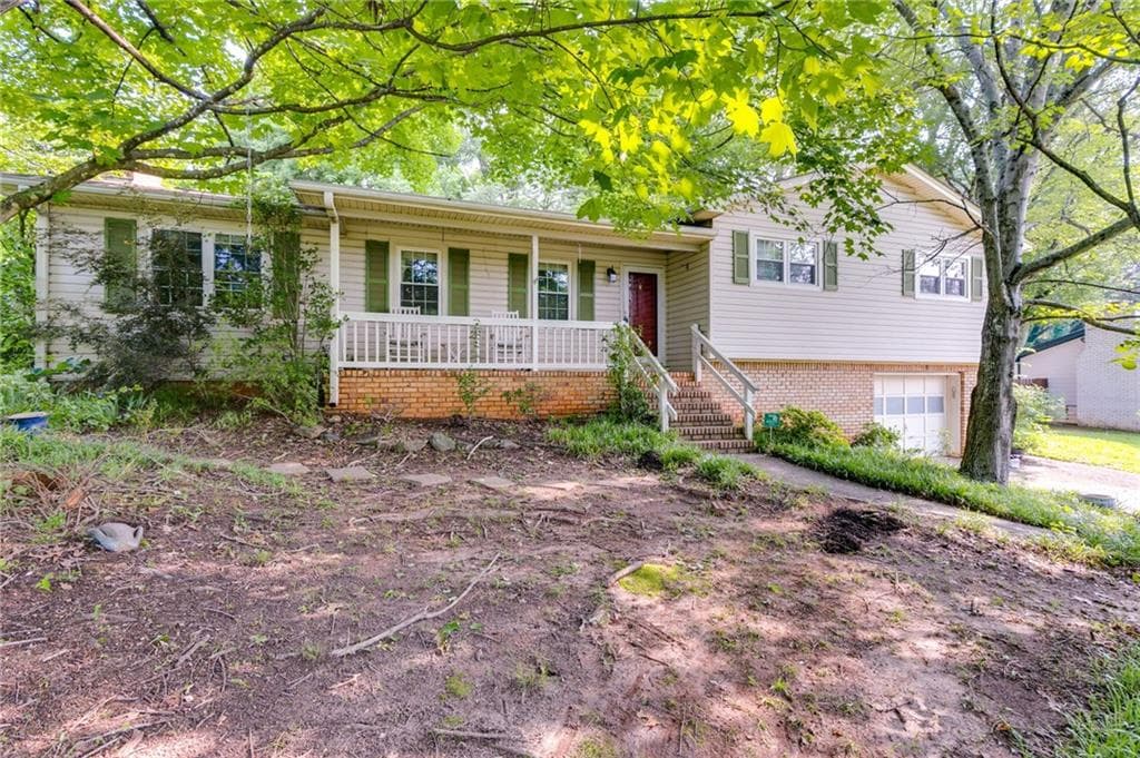 3 bedroom, 2 bathroom, 1,487 sq ft single family residence sold at 230 King Arthur Drive, Woodstock, GA 30189