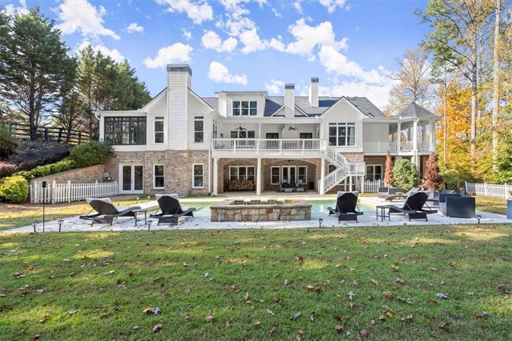 8 bedroom, 8 bathroom, 11,250 sq ft single family residence under contract at 13535 Blakmaral Lane, Milton, GA 30004 — photo 4