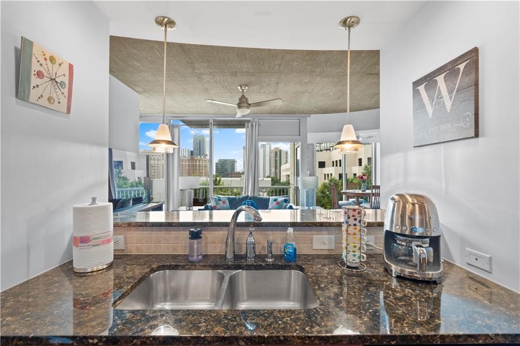1 bedroom, 1 bathroom, 885 sq ft condominium sold at 855 Peachtree Street 501, Atlanta, GA 30308
