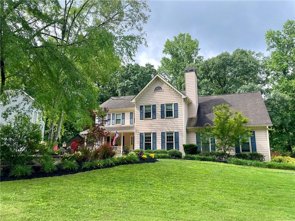 4 bedroom, 3 bathroom, 2,754 sq ft single family residence sold at 2145 Kensington Court, Marietta, GA 30064