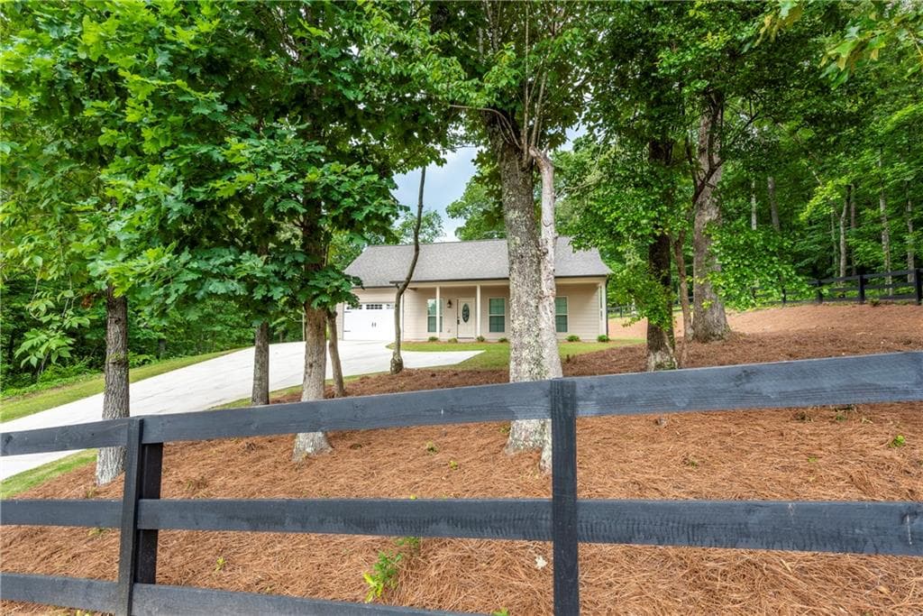 1960 York Drive, Canton, GA 30114 — most recent listing photo