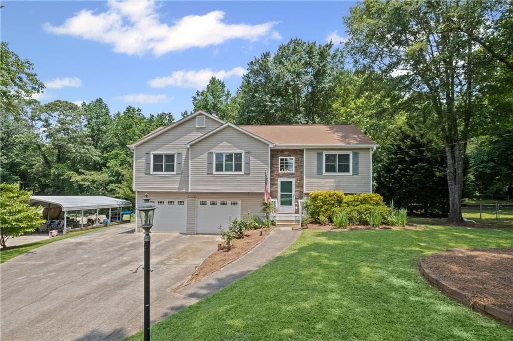 3 bedroom, 2 bathroom single family residence sold at 208 Bruce Court, Dallas, GA 30157