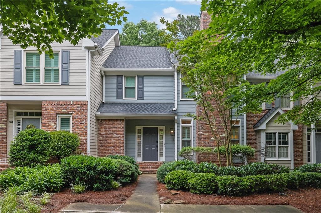 305 River Glen Drive, Roswell, GA 30075 — most recent listing photo