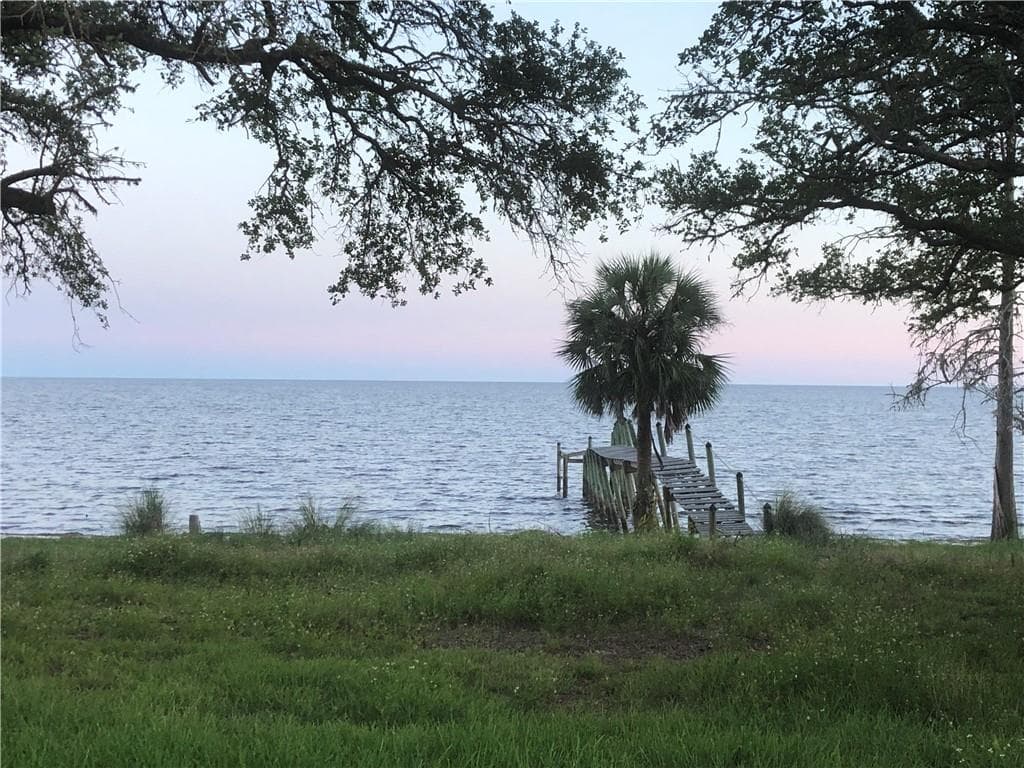 4 bedroom, 3 bathroom, 2,700 sq ft single family residence under contract at 3077 Hwy 98 East, Carrabelle, FL 32322