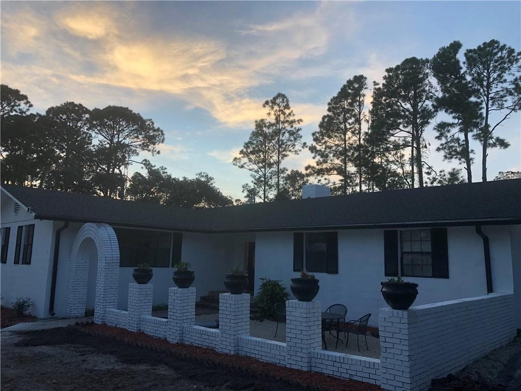 4 bedroom, 3 bathroom, 2,700 sq ft single family residence under contract at 3077 Hwy 98 East, Carrabelle, FL 32322 — photo 6