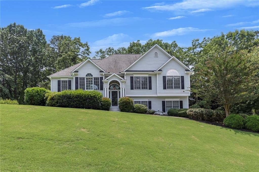 4 bedroom, 3 bathroom, 2,849 sq ft single family residence sold at 100 Chestnut Hill Drive, Canton, GA 30114