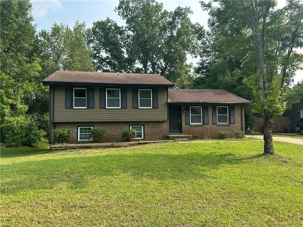 8415 Magnolia Drive, Jonesboro, GA 30238 — most recent listing photo