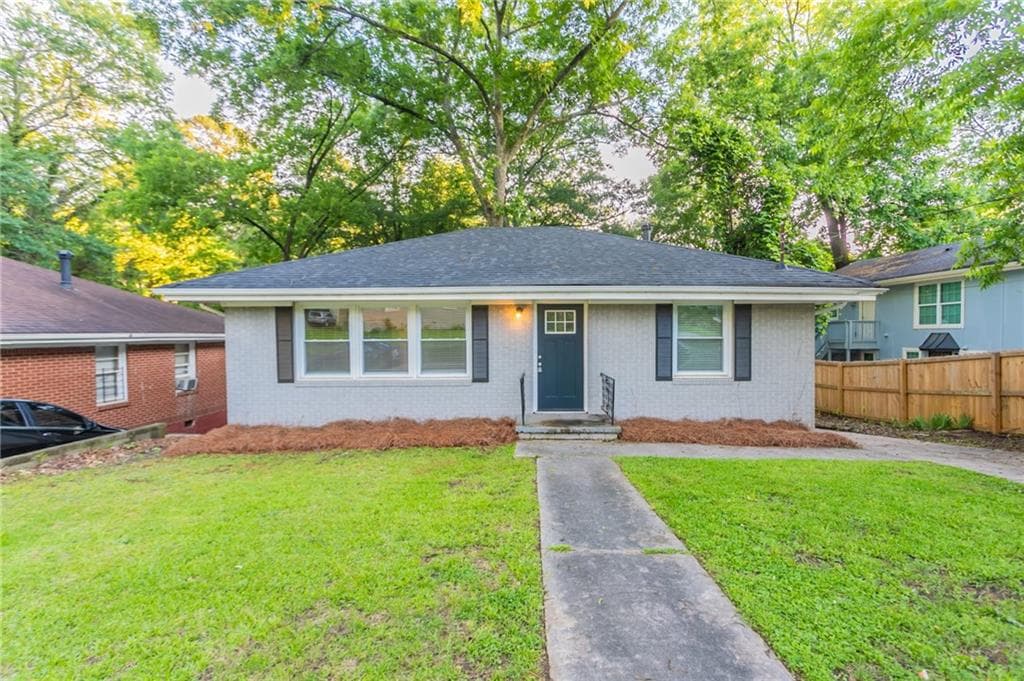 3 bedroom, 1 bathroom, 1,050 sq ft single family residence sold at 1760 Spring Avenue, Atlanta, GA 30344