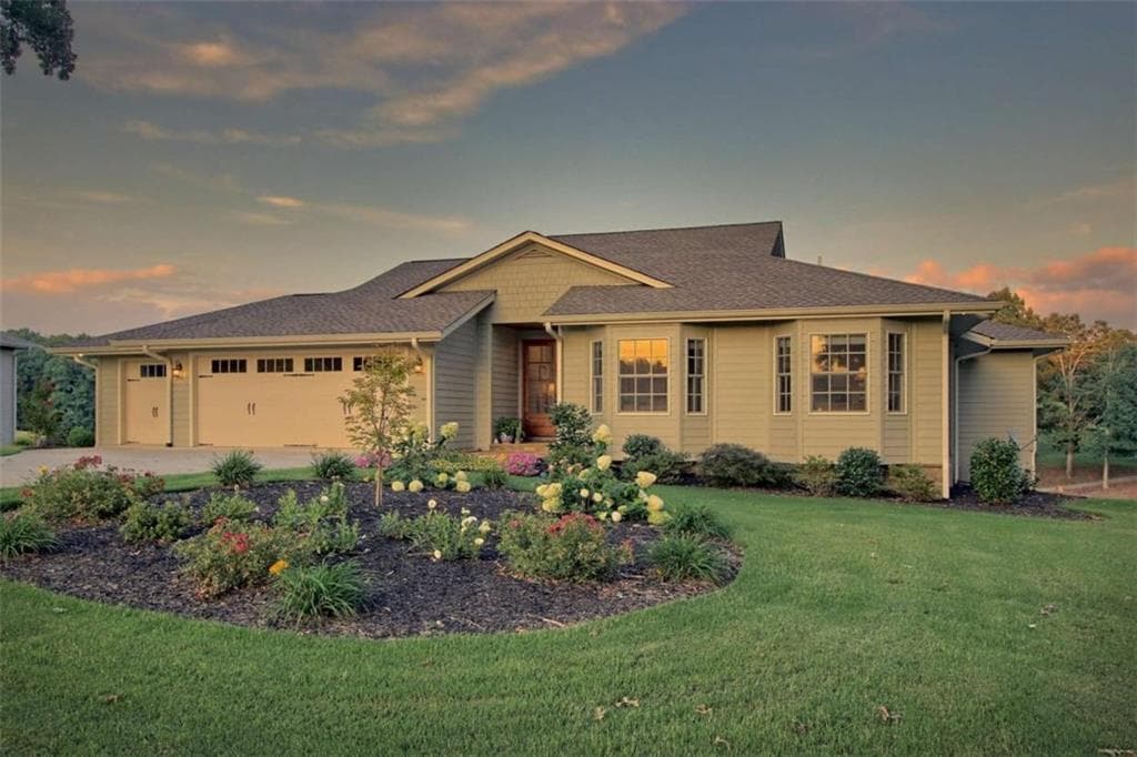 502 Cottage Crest Drive, Clarkesville, GA 30523 — most recent listing photo