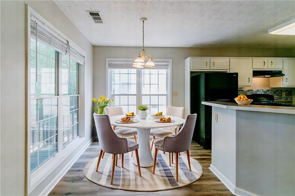 4 bedroom, 3 bathroom, 1,674 sq ft single family residence for sale at 12015 Harbour Town Parkway, Fayetteville, GA 30215 — photo 6