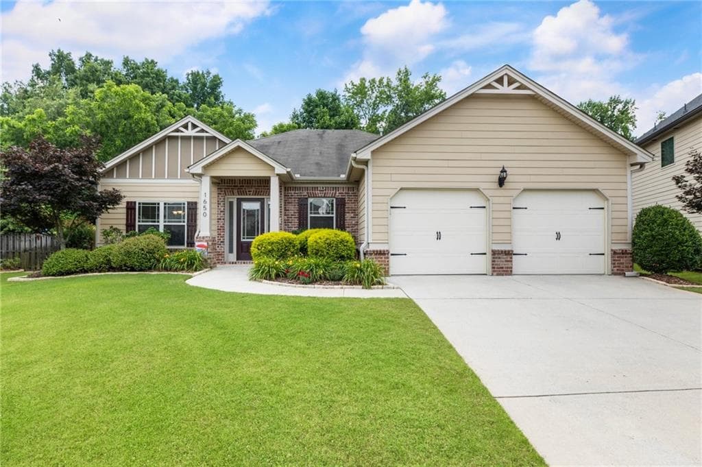 1650 Walking Horse Trail, Cumming, GA 30041 — most recent listing photo