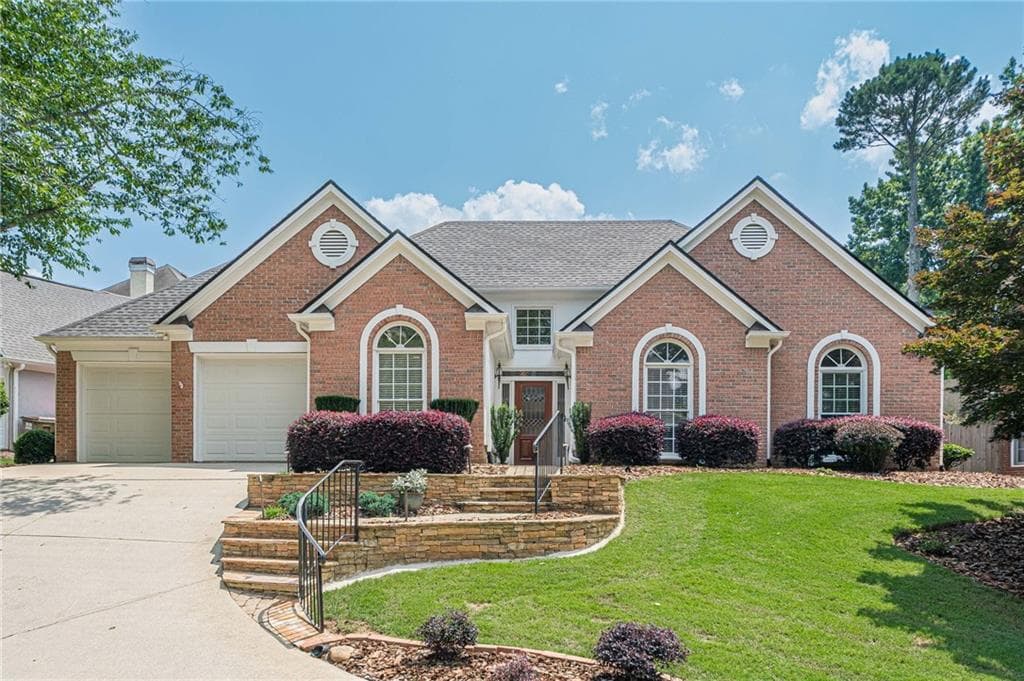 10280 Medridge Circle, Johns Creek, GA 30022 — most recent listing photo