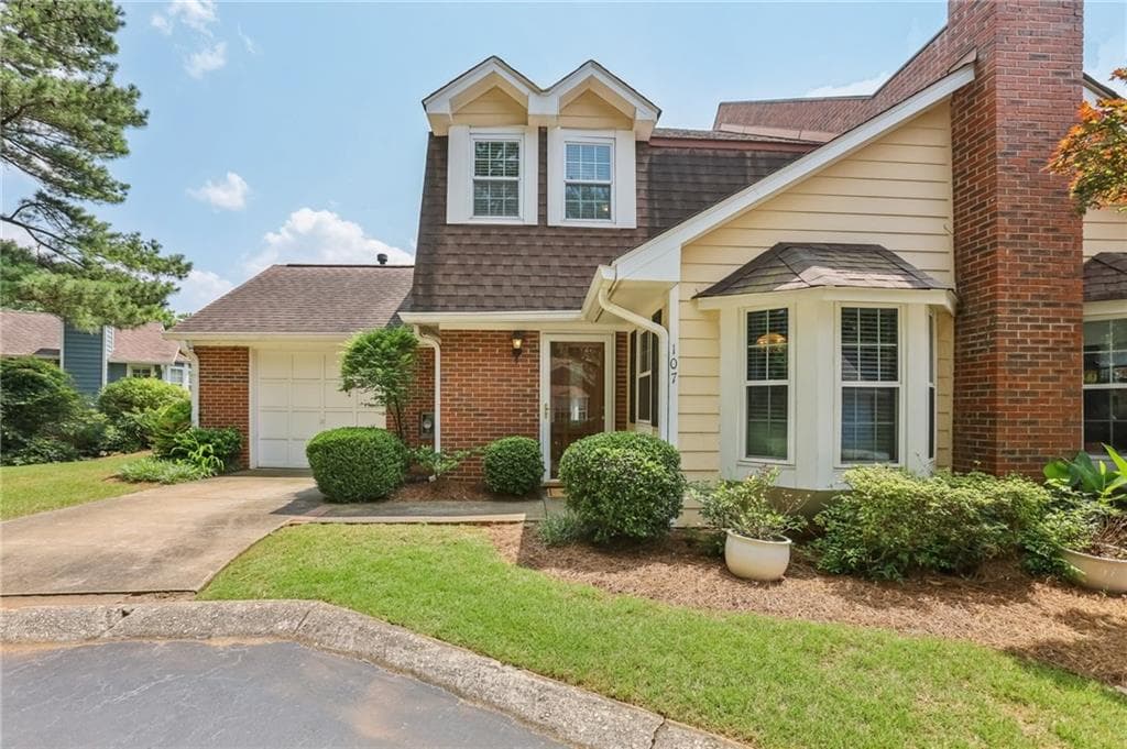 2 bedroom, 3 bathroom townhouse sold at 107 Mary Gay Court, Decatur, GA 30030