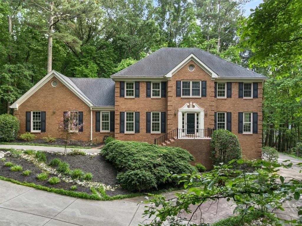 127 ROE HAMPTON Lane, Stone Mountain, GA 30087 — most recent listing photo