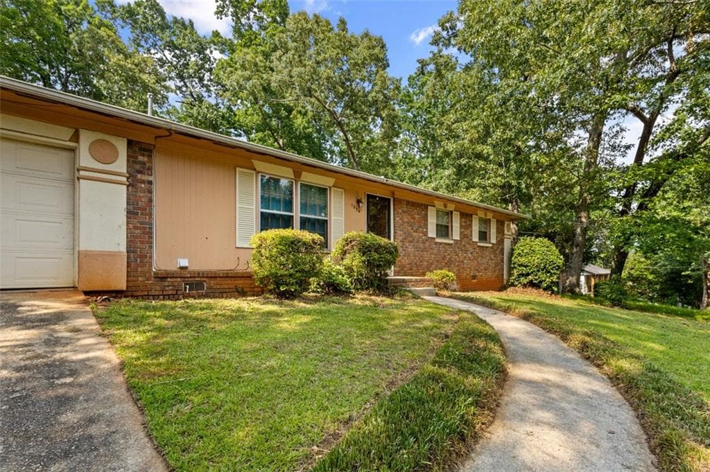 1594 PINE GLEN Circle, Decatur, GA 30035 — most recent listing photo