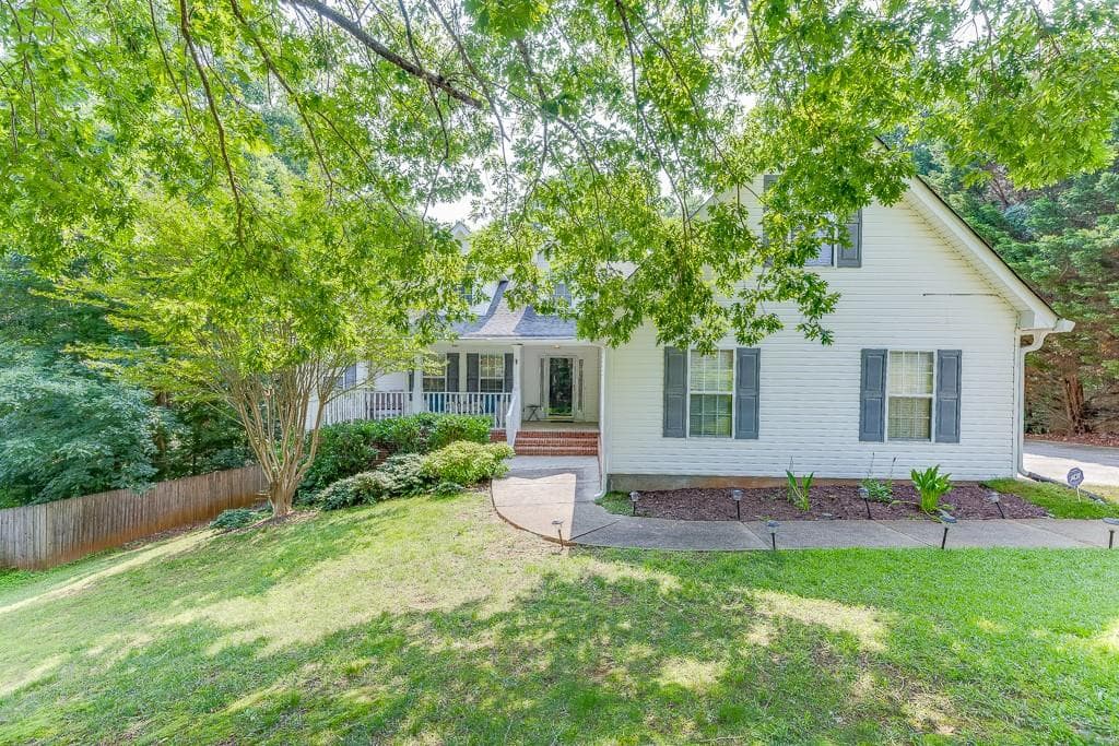 6485 Flowery Way, Flowery Branch, GA 30542 — most recent listing photo