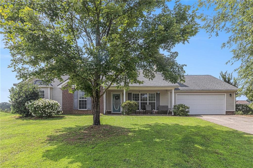 194 Persimmon Drive, Jefferson, GA 30549 — most recent listing photo
