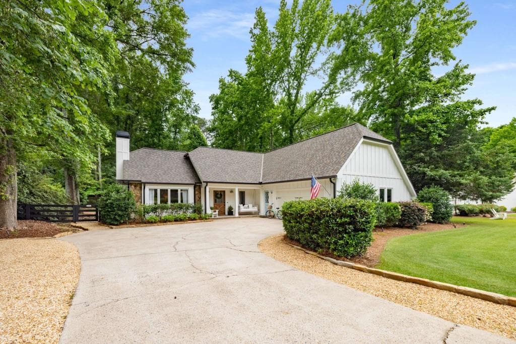 3 bedroom, 3 bathroom, 2,266 sq ft single family residence sold at 7114 Surrey Point, Alpharetta, GA 30009