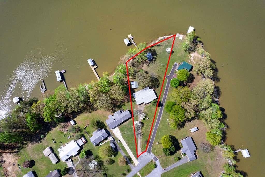 3 bedroom, 2 bathroom, 1,817 sq ft single family residence sold at 210 COUNTY ROAD 496, Centre, AL 35960