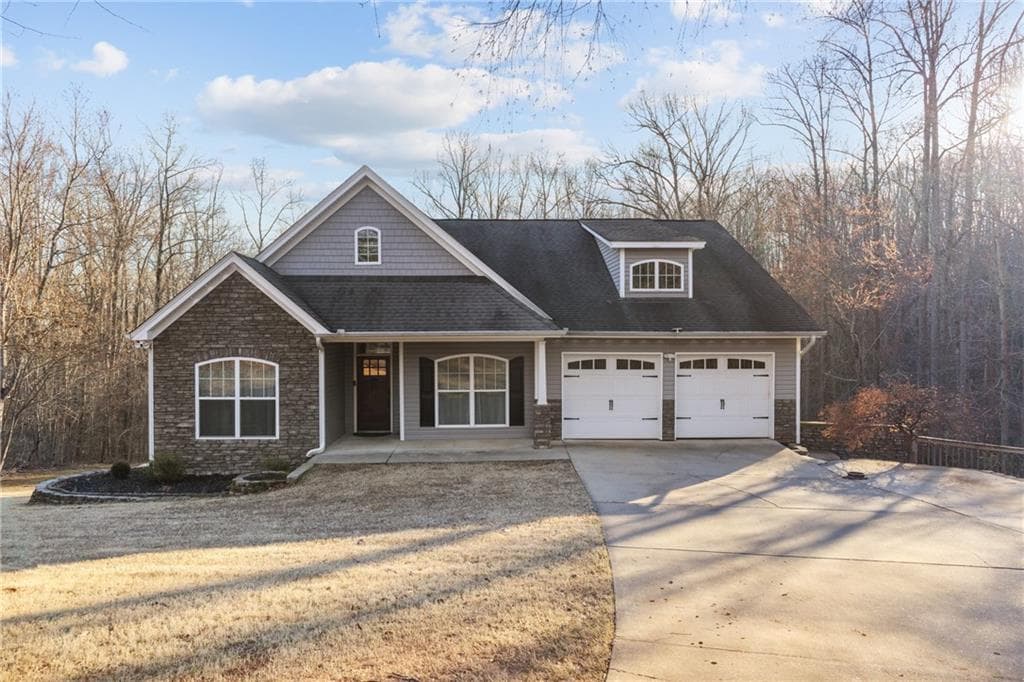 825 Signature Drive, Mount Airy, GA 30563 — most recent listing photo