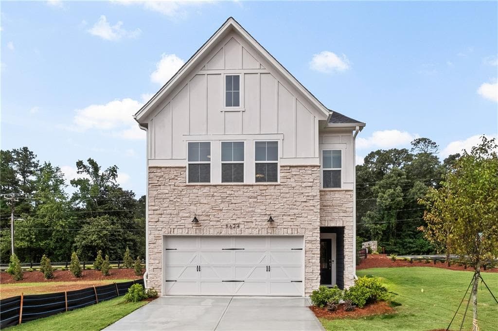 5760 Tillman Way, Powder Springs, GA 30127 — most recent listing photo