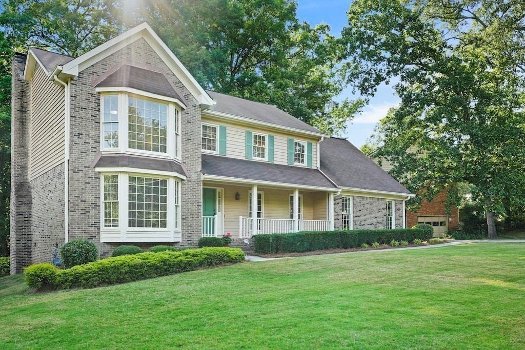 4 bedroom, 3 bathroom single family residence sold at 6287 Rosecommon Drive, Peachtree Corners, GA 30092