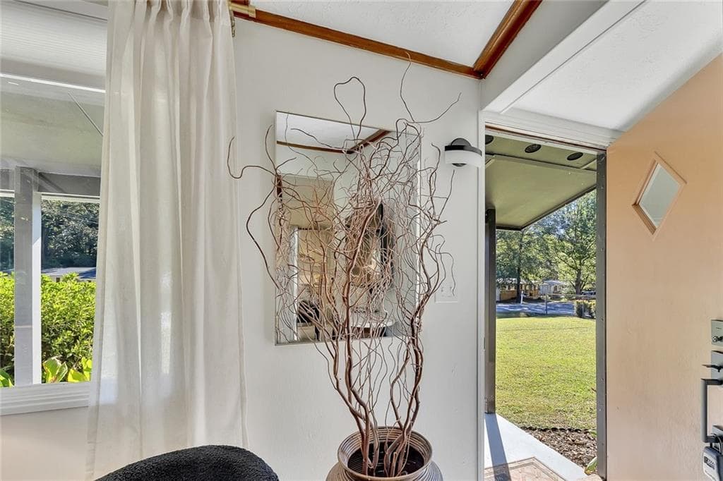 3 bedroom, 1 bathroom, 1,008 sq ft single family residence for rent at 111 Robinhood Drive, Woodstock, GA 30188 for $4,000 a month — photo 4