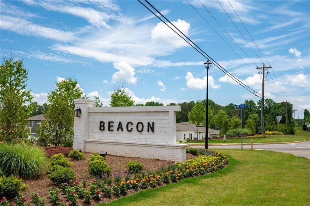 4 bedroom, 3 bathroom, 1,822 sq ft single family residence for rent at 6462 Waypoint Street Atlanta, Flowery Branch, GA 30542 for $2,585 a month — photo 3