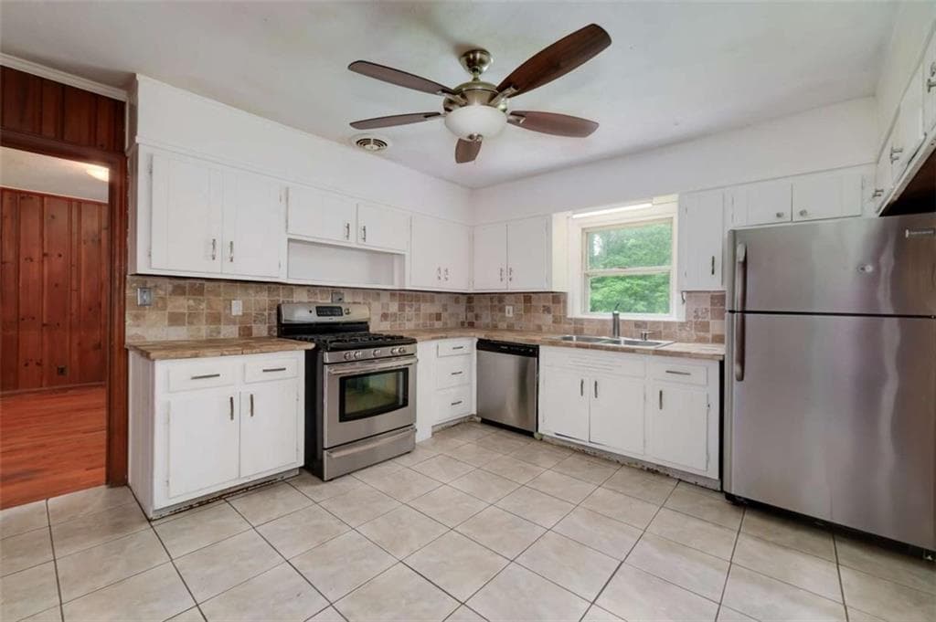 3 bedroom, 2 bathroom, 1,809 sq ft single family residence sold at 3080 Lynhurst Circle, Atlanta, GA 30311