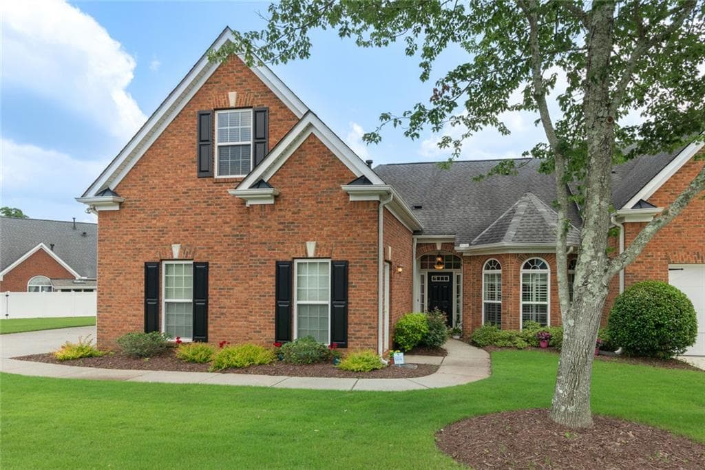 5250 Villa Lake Court, Suwanee, GA 30024 — most recent listing photo