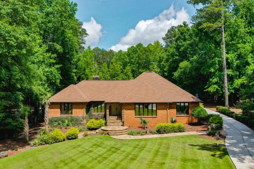 1385 Northcliff Trace, Roswell, GA 30076 — most recent listing photo