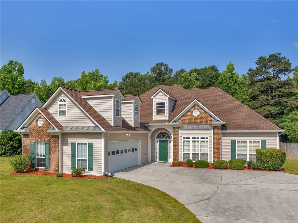 4 bedroom, 2 bathroom, 2,487 sq ft single family residence for sale at 127 Autumn Run Place, Villa Rica, GA 30180 — photo 1 of 24