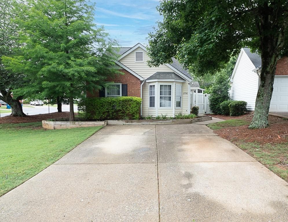 2790 Barnwood Crossing, Duluth, GA 30097 — most recent listing photo