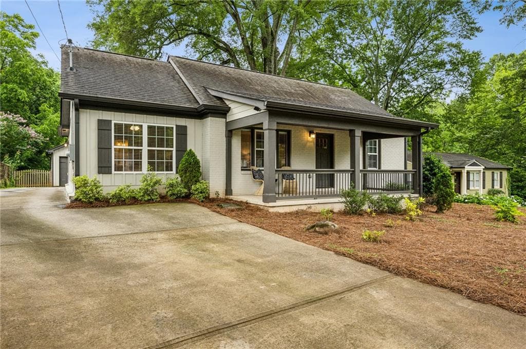 3 bedroom, 2 bathroom, 1,628 sq ft single family residence sold at 2201 Plantation Lane, Atlanta, GA 30341