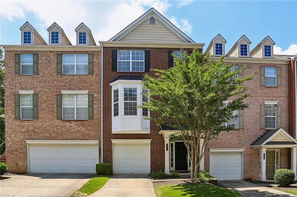 3 bedroom, 4 bathroom, 1,258 sq ft townhouse sold at 5126 Wellsley Bend, Alpharetta, GA 30005